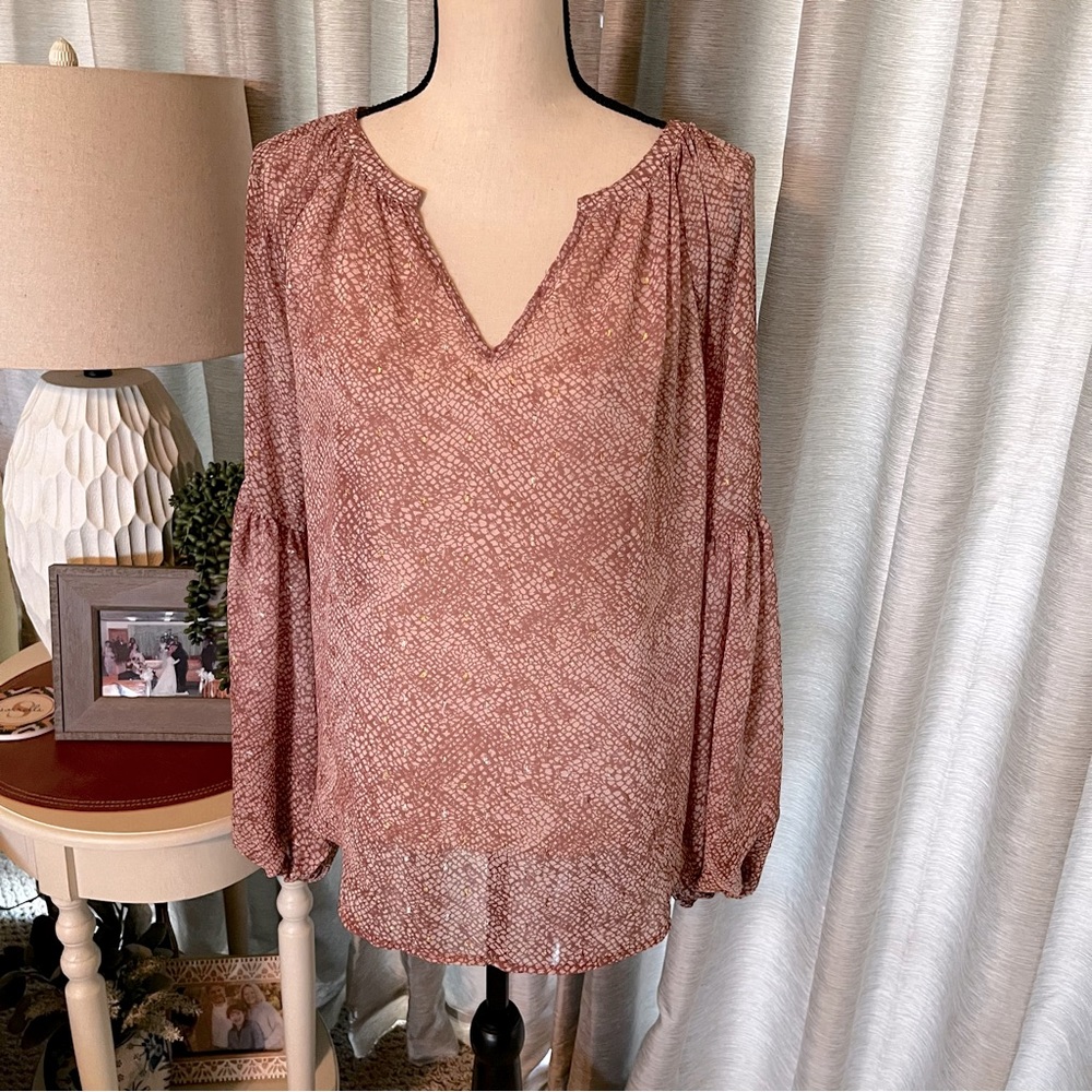 LoveStitch Women SZ Medium Tan White Metallic Gold Long Sleeve Peasant Top Boho